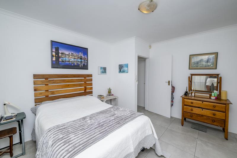 3 Bedroom Property for Sale in Uitzicht Western Cape